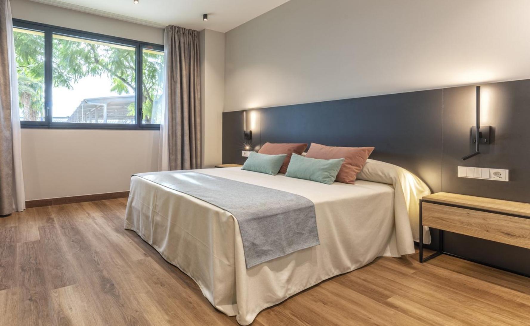 Universa Hoteles San Vicente Raspeig Exterior photo